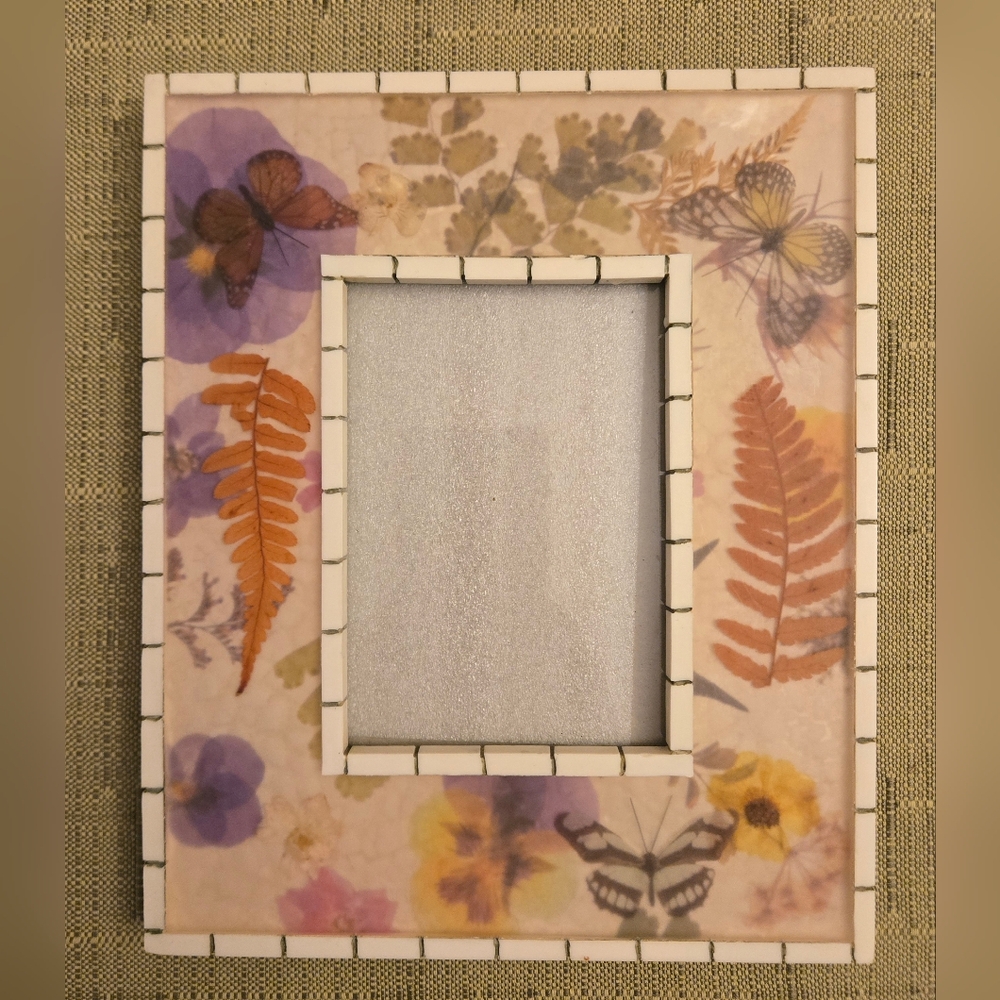 Secret Garden Frame 8.5‎ x 7" Resin Flower Butterflies Tile 5x3" Inset EUC Table